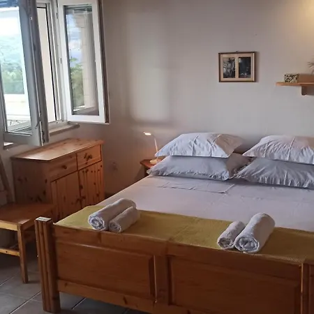 Kuca Domina Ducac, Villa Postira