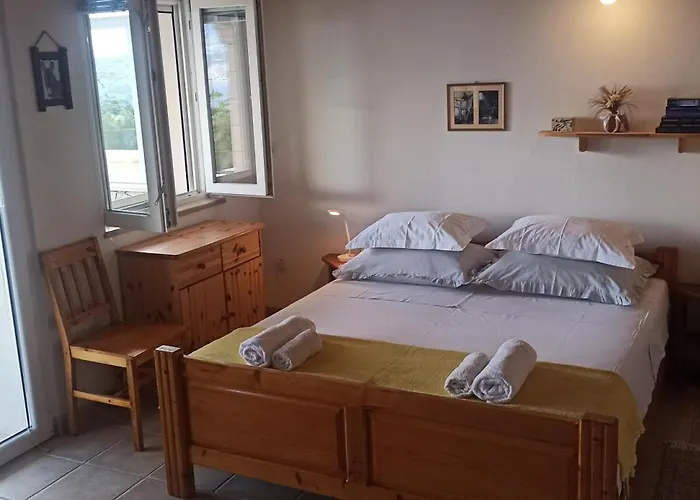 Kuca Domina Ducac, Villa Postira